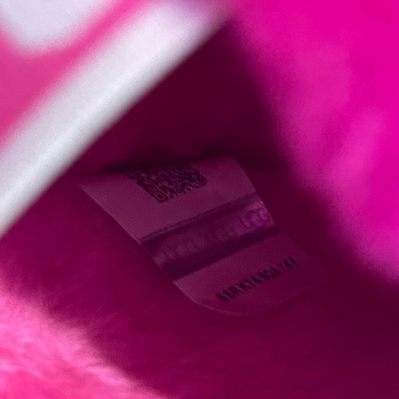 UGG k fluff yeah slides slippers Barbie pink color - Picture 4 of 9